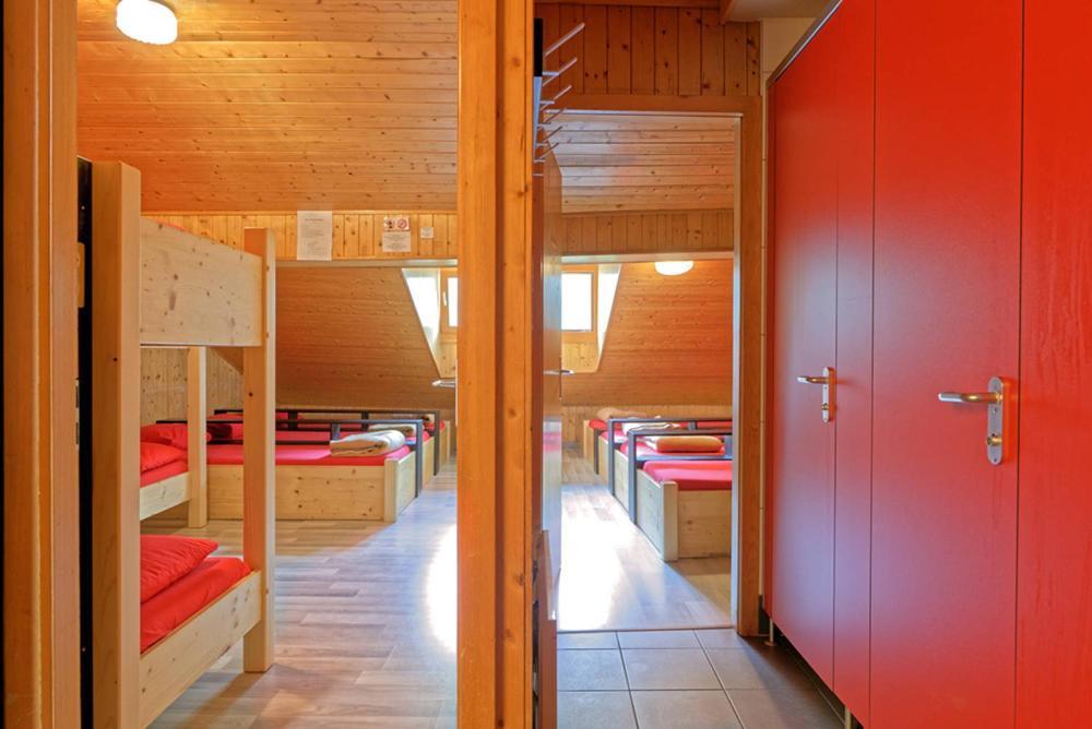 Hostel Petit Velan - Coworking & Coliving Bourg-Saint-Pierre Zewnętrze zdjęcie