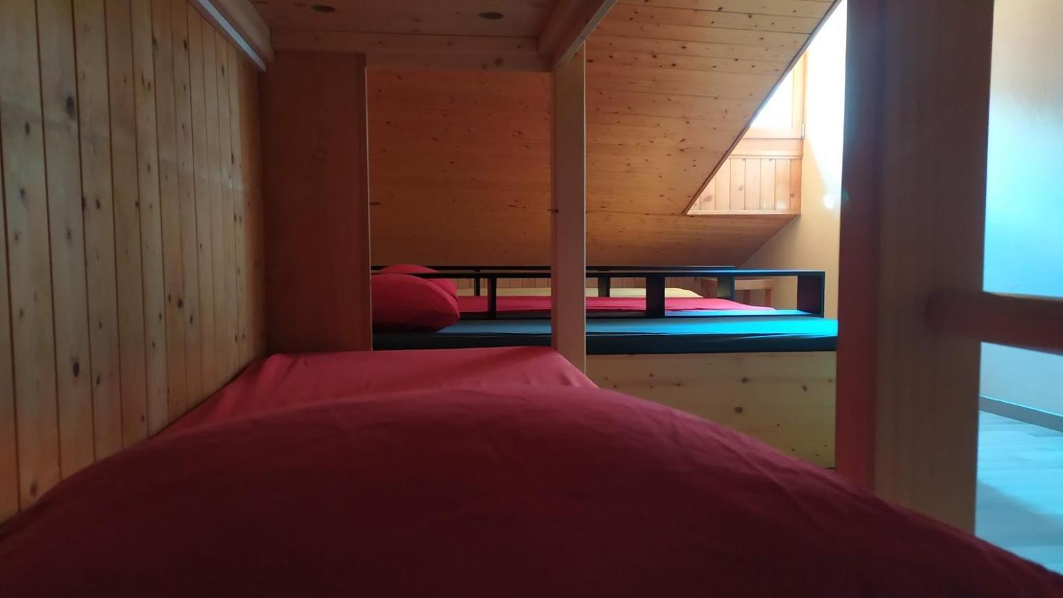 Hostel Petit Velan - Coworking & Coliving Bourg-Saint-Pierre Zewnętrze zdjęcie