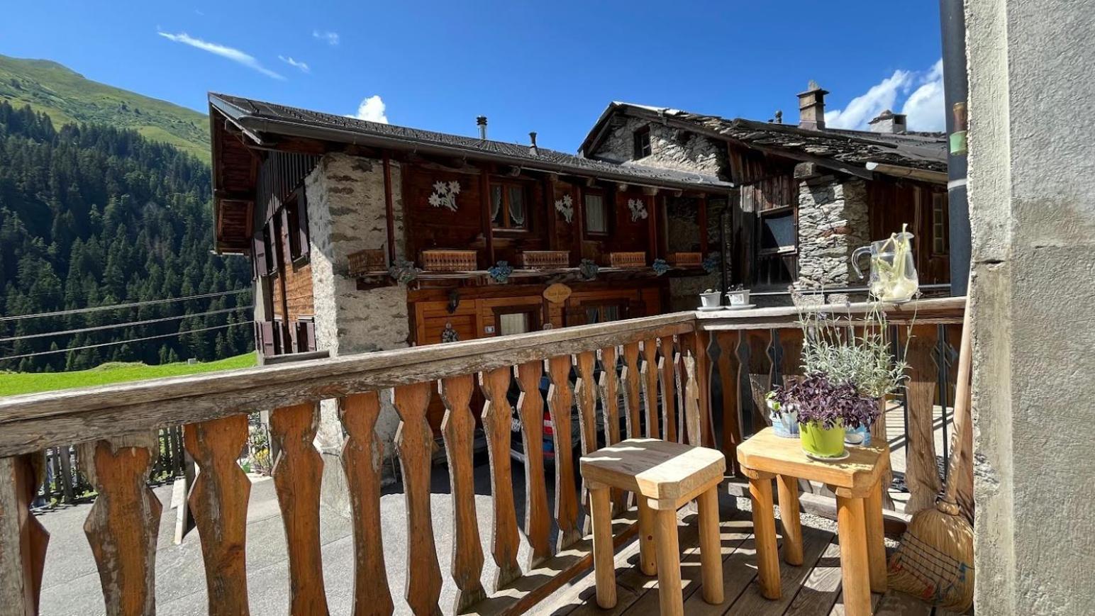 Hostel Petit Velan - Coworking & Coliving Bourg-Saint-Pierre Zewnętrze zdjęcie
